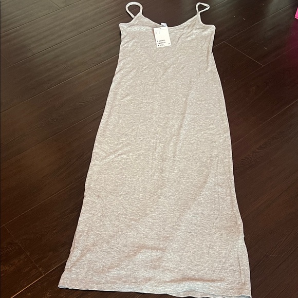 H&M Light Gray Maxi Dress NWT - Picture 1 of 9
